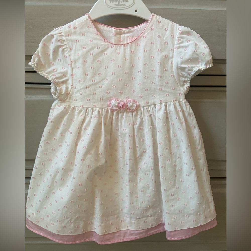 Never worn newborn to 3 month baby girl dress with bonnet  and bloomers!